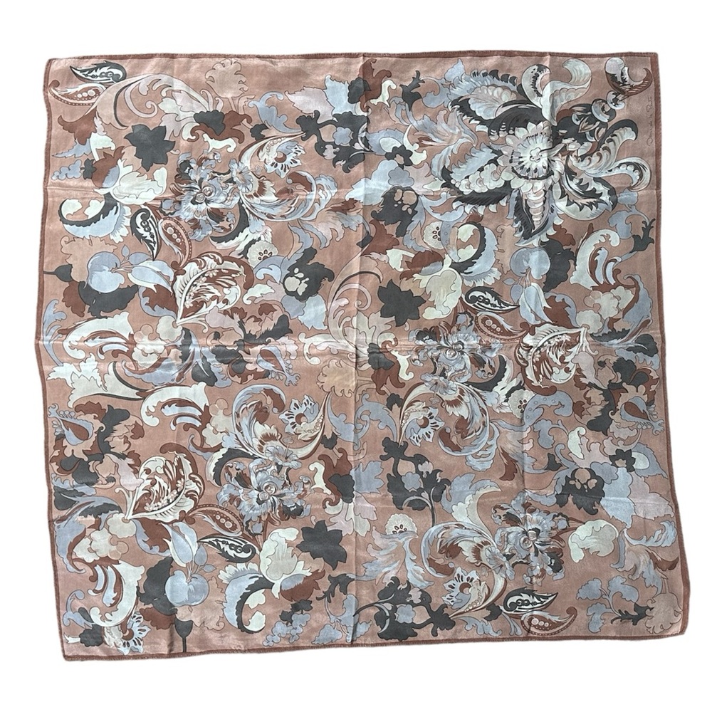 Oscar De La Renta 100% silk scarf